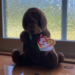 Ty Seaweed Beanie Baby.